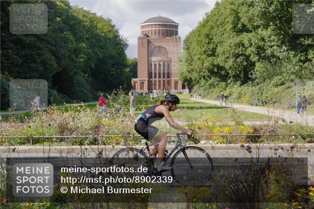 14.09.2025 - Stadtparktriathlon Michael Burmester http://msf.ph/oto/8902339 14.09.2025 13:27:52 Radfahren 1476, 1556, 1579, 1596, 1603, 1618 meine-sportfotos.de
