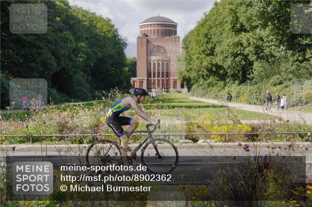 14.09.2025 - Stadtparktriathlon Michael Burmester http://msf.ph/oto/8902362 14.09.2025 13:28:20 Radfahren 1438, 1439, 1450, 1538, 1539, 1578, 1616 meine-sportfotos.de