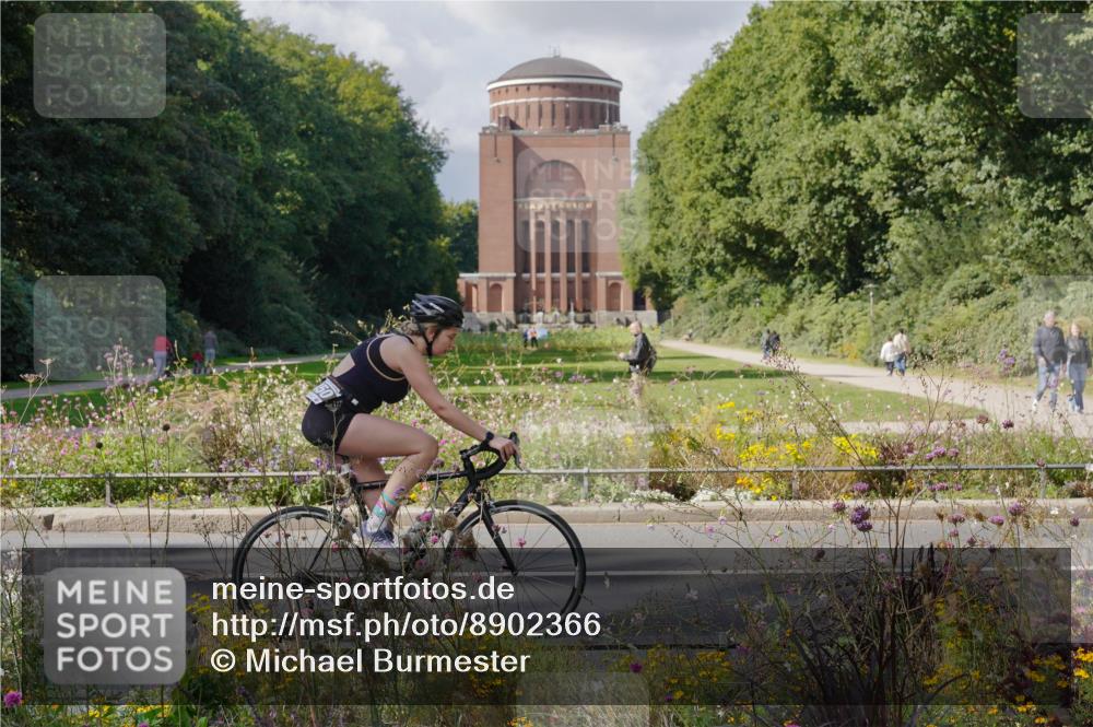 14.09.2025 - Stadtparktriathlon Michael Burmester http://msf.ph/oto/8902366 14.09.2025 13:28:28 Radfahren 1450, 1580, 1594, 1601, 1617 meine-sportfotos.de