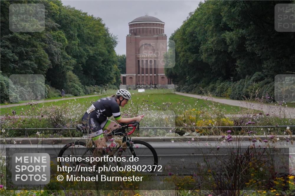 14.09.2025 - Stadtparktriathlon Michael Burmester http://msf.ph/oto/8902372 14.09.2025 09:35:12 Radfahren 400, 430, 445, 456, 494, 506 meine-sportfotos.de