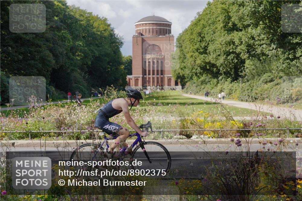 14.09.2025 - Stadtparktriathlon Michael Burmester http://msf.ph/oto/8902375 14.09.2025 13:28:40 Radfahren 1547, 1580, 1604, 1617 meine-sportfotos.de
