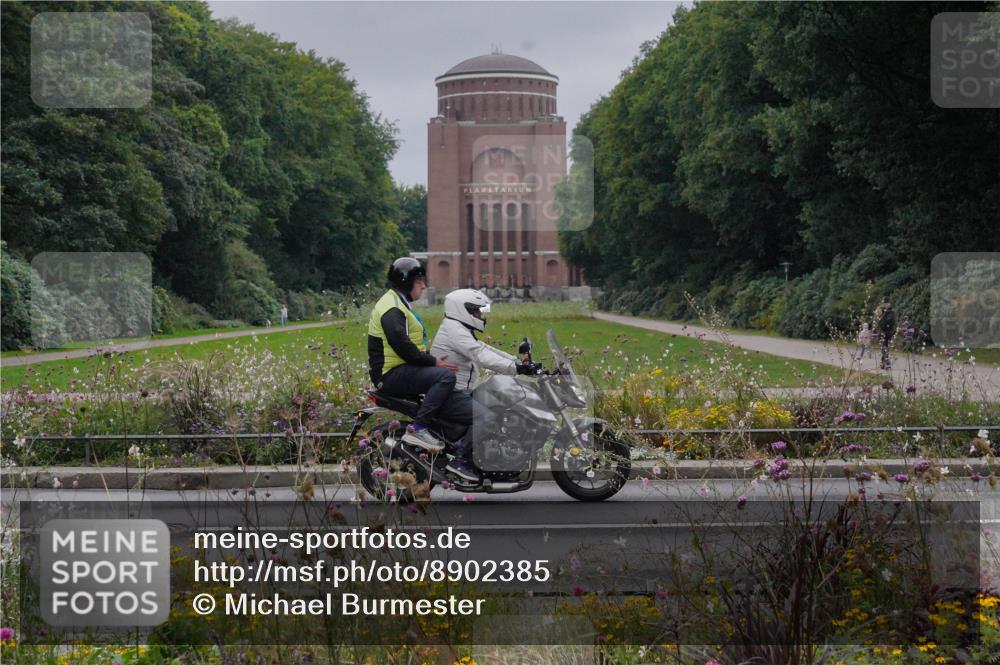 14.09.2025 - Stadtparktriathlon Michael Burmester http://msf.ph/oto/8902385 14.09.2025 09:35:46 Radfahren 392, 406, 460, 487, 505 meine-sportfotos.de