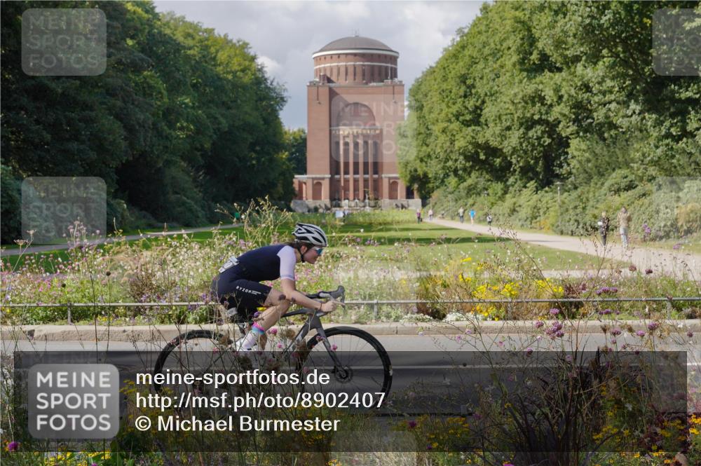 14.09.2025 - Stadtparktriathlon Michael Burmester http://msf.ph/oto/8902407 14.09.2025 13:29:57 Radfahren 1430, 1444, 1468 meine-sportfotos.de