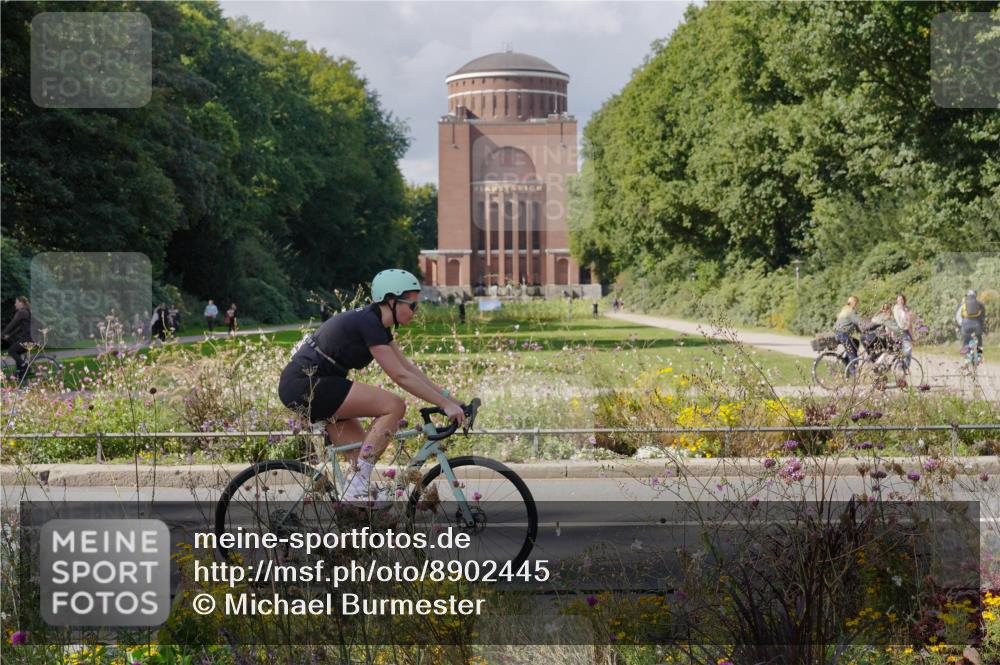 14.09.2025 - Stadtparktriathlon Michael Burmester http://msf.ph/oto/8902445 14.09.2025 13:31:35 Radfahren 1425, 1446, 1506, 1612 meine-sportfotos.de