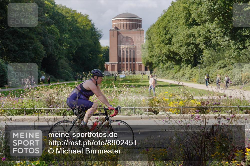 14.09.2025 - Stadtparktriathlon Michael Burmester http://msf.ph/oto/8902451 14.09.2025 13:31:41 Radfahren 1425, 1446, 1477, 1506, 1612 meine-sportfotos.de