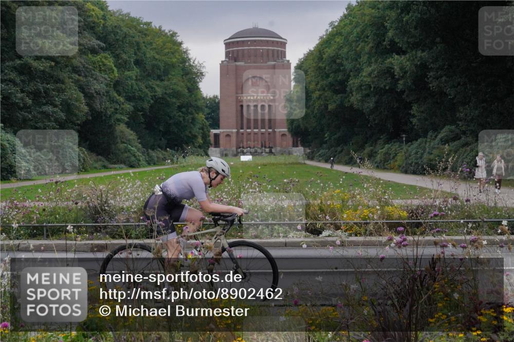 14.09.2025 - Stadtparktriathlon Michael Burmester http://msf.ph/oto/8902462 14.09.2025 09:40:25 Radfahren 443, 447, 473, 475, 483, 486, 495 meine-sportfotos.de