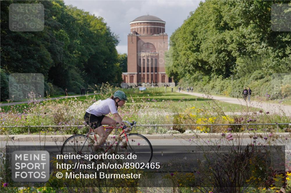14.09.2025 - Stadtparktriathlon Michael Burmester http://msf.ph/oto/8902465 14.09.2025 13:32:05 Radfahren 1488, 1491, 1523, 1535, 1593, 1606 meine-sportfotos.de
