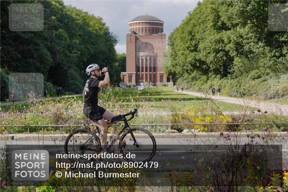 14.09.2025 - Stadtparktriathlon Michael Burmester http://msf.ph/oto/8902479 14.09.2025 13:32:25 Radfahren 1475, 1496, 1518, 1546, 1561 meine-sportfotos.de