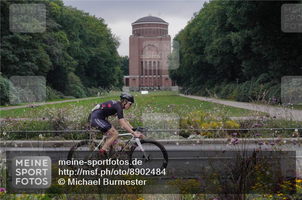 14.09.2025 - Stadtparktriathlon Michael Burmester http://msf.ph/oto/8902484 14.09.2025 09:41:05 Radfahren 420, 452, 469, 472, 503 meine-sportfotos.de