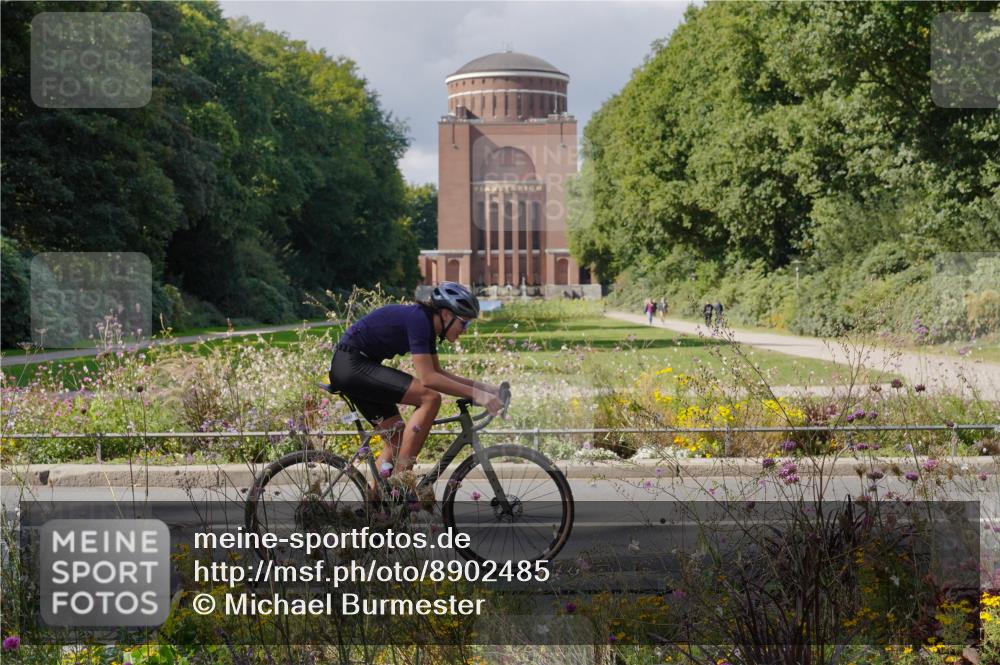 14.09.2025 - Stadtparktriathlon Michael Burmester http://msf.ph/oto/8902485 14.09.2025 13:32:38 Radfahren 1475, 1531, 1544, 1557, 1561, 1597 meine-sportfotos.de
