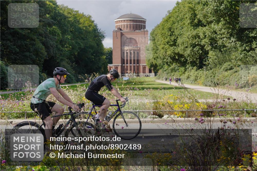 14.09.2025 - Stadtparktriathlon Michael Burmester http://msf.ph/oto/8902489 14.09.2025 13:32:46 Radfahren 1531, 1541, 1544, 1557, 1559, 1563 meine-sportfotos.de