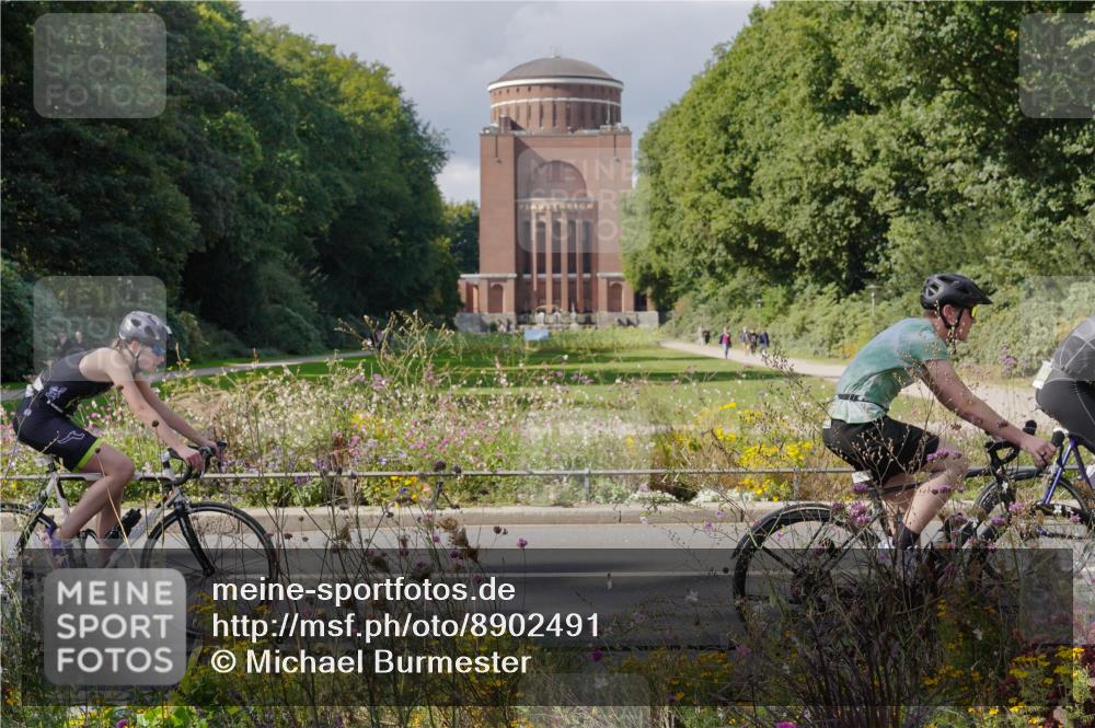 14.09.2025 - Stadtparktriathlon Michael Burmester http://msf.ph/oto/8902491 14.09.2025 13:32:46 Radfahren 1531, 1541, 1544, 1557, 1559, 1563 meine-sportfotos.de