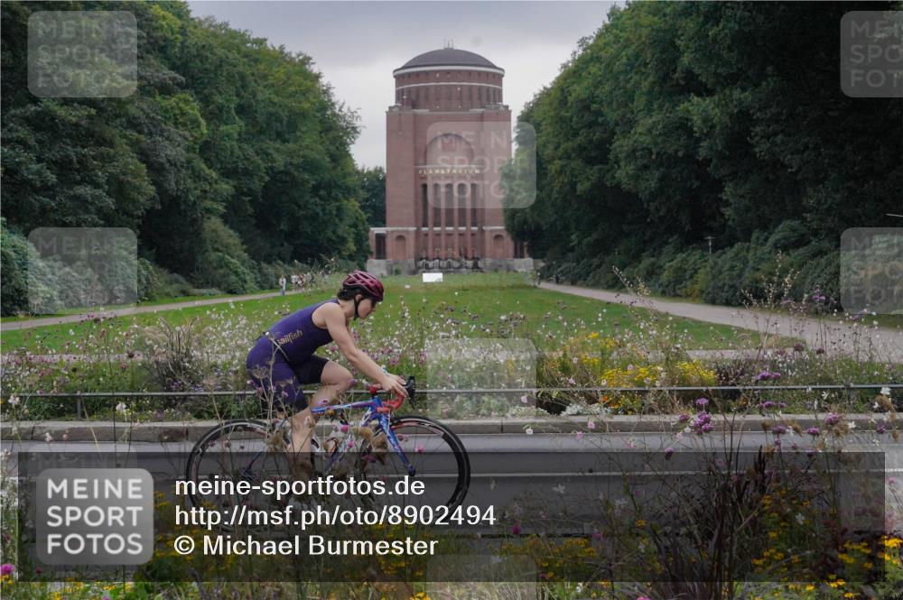 14.09.2025 - Stadtparktriathlon Michael Burmester http://msf.ph/oto/8902494 14.09.2025 09:41:16 Radfahren 439, 459 meine-sportfotos.de