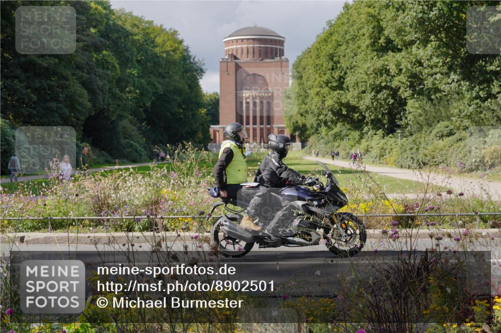 14.09.2025 - Stadtparktriathlon Michael Burmester http://msf.ph/oto/8902501 14.09.2025 13:32:59 Radfahren 1432, 1615 meine-sportfotos.de