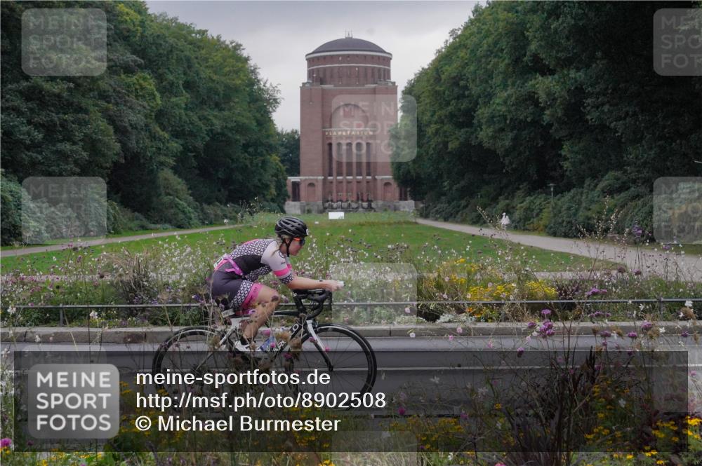 14.09.2025 - Stadtparktriathlon Michael Burmester http://msf.ph/oto/8902508 14.09.2025 09:42:18 Radfahren 415, 438, 460, 462, 479, 497 meine-sportfotos.de