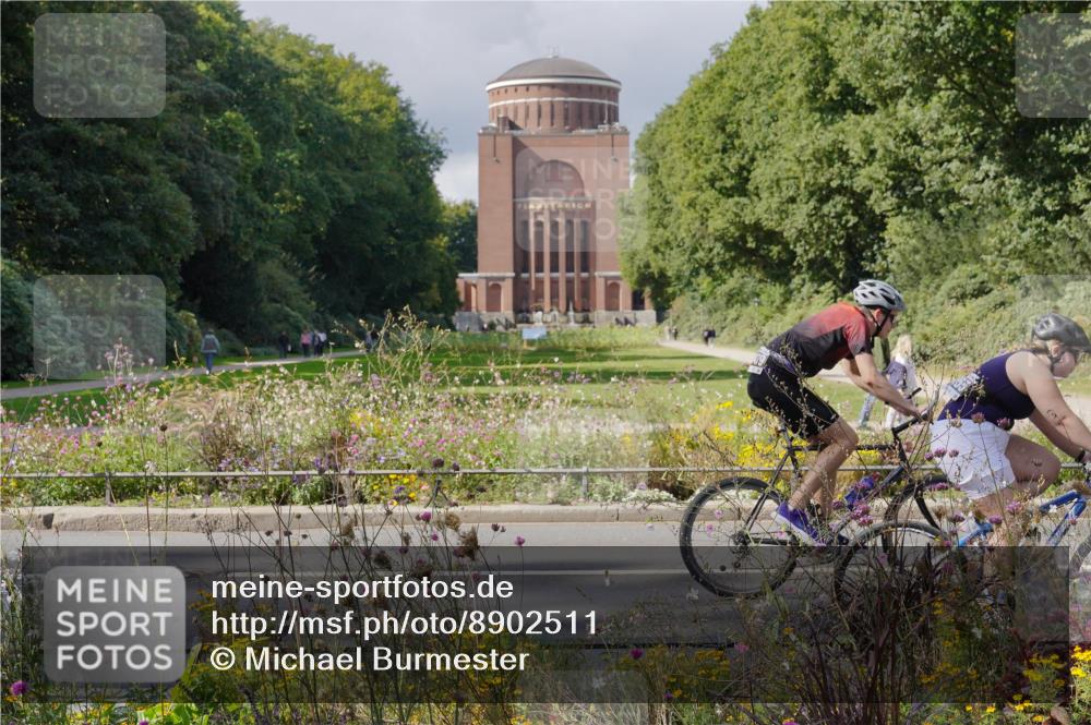 14.09.2025 - Stadtparktriathlon Michael Burmester http://msf.ph/oto/8902511 14.09.2025 13:33:15 Radfahren 1455, 1459, 1479, 1574, 1586 meine-sportfotos.de