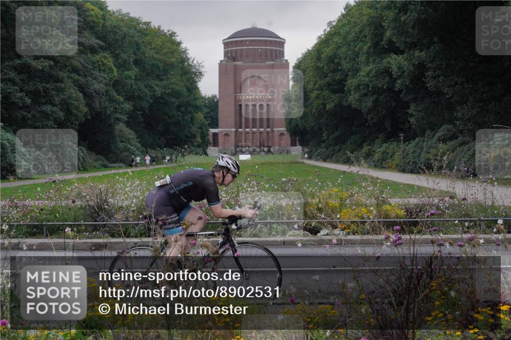 14.09.2025 - Stadtparktriathlon Michael Burmester http://msf.ph/oto/8902531 14.09.2025 09:43:34 Radfahren 456, 494, 504 meine-sportfotos.de
