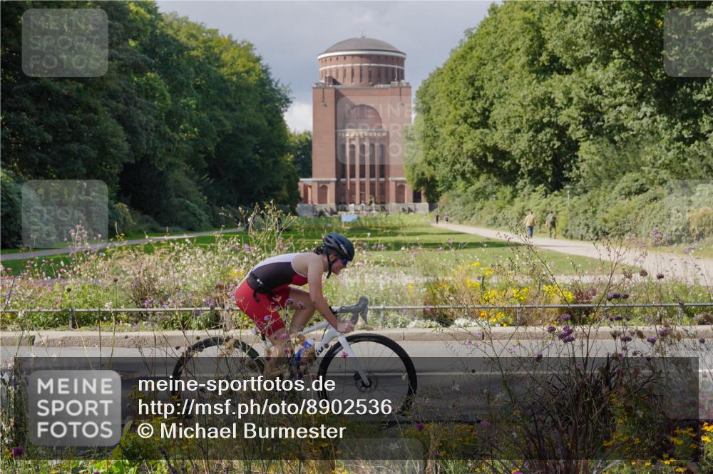 14.09.2025 - Stadtparktriathlon Michael Burmester http://msf.ph/oto/8902536 14.09.2025 13:34:25 Radfahren 1427, 1454, 1467, 1474, 1515, 1537 meine-sportfotos.de