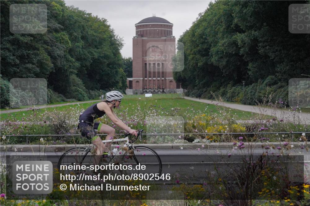 14.09.2025 - Stadtparktriathlon Michael Burmester http://msf.ph/oto/8902546 14.09.2025 09:44:47 Radfahren 485 meine-sportfotos.de