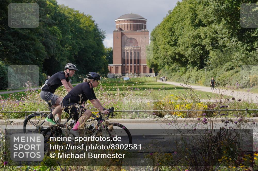 14.09.2025 - Stadtparktriathlon Michael Burmester http://msf.ph/oto/8902581 14.09.2025 13:35:42 Radfahren 1429, 1431, 1448, 1453, 1473, 1501, 1589 meine-sportfotos.de