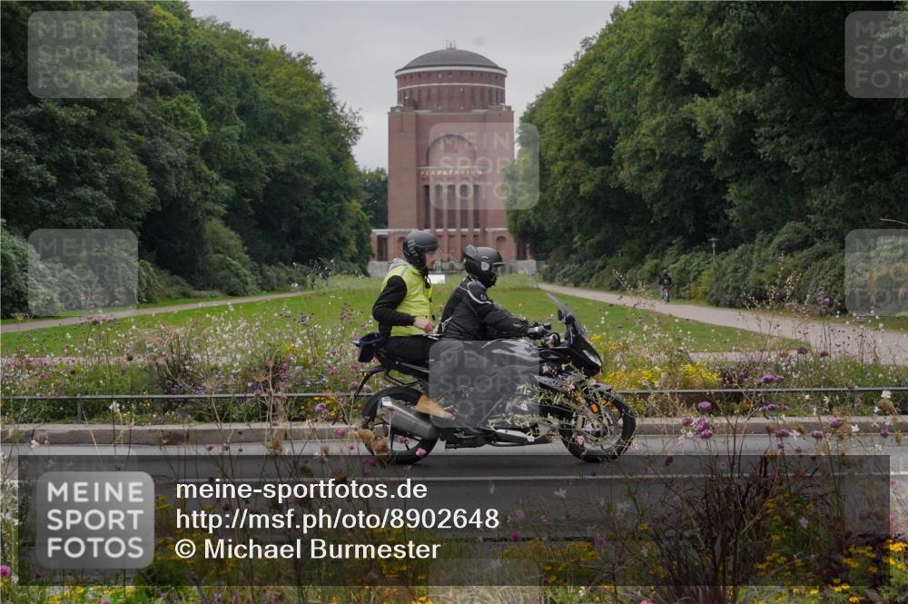 14.09.2025 - Stadtparktriathlon Michael Burmester http://msf.ph/oto/8902648 14.09.2025 09:50:44 Radfahren 498, 594, 604 meine-sportfotos.de