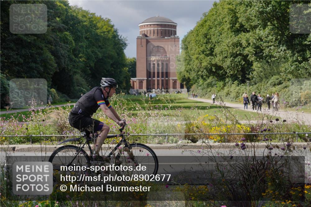 14.09.2025 - Stadtparktriathlon Michael Burmester http://msf.ph/oto/8902677 14.09.2025 13:41:14 Radfahren 1491, 1531 meine-sportfotos.de