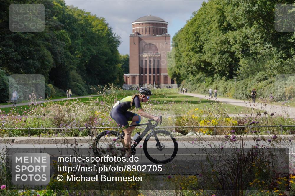 14.09.2025 - Stadtparktriathlon Michael Burmester http://msf.ph/oto/8902705 14.09.2025 13:43:42 Radfahren 1474, 1527, 1529, 1536, 1547, 1553 meine-sportfotos.de