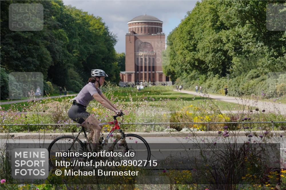 14.09.2025 - Stadtparktriathlon Michael Burmester http://msf.ph/oto/8902715 14.09.2025 13:43:49 Radfahren 1474, 1527, 1529, 1547, 1553 meine-sportfotos.de