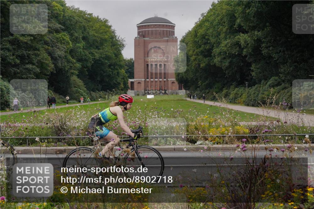 14.09.2025 - Stadtparktriathlon Michael Burmester http://msf.ph/oto/8902718 14.09.2025 09:53:35 Radfahren 500, 524, 529, 544, 585 meine-sportfotos.de