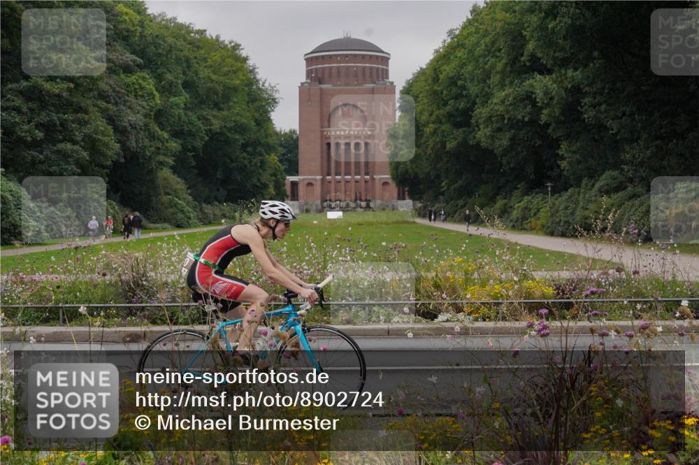 14.09.2025 - Stadtparktriathlon Michael Burmester http://msf.ph/oto/8902724 14.09.2025 09:53:42 Radfahren 500, 523, 524, 529 meine-sportfotos.de