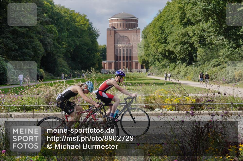 14.09.2025 - Stadtparktriathlon Michael Burmester http://msf.ph/oto/8902729 14.09.2025 13:44:34 Radfahren 1630, 1637, 1638, 1639, 1646, 1647, 1661, 1673, 1677 meine-sportfotos.de