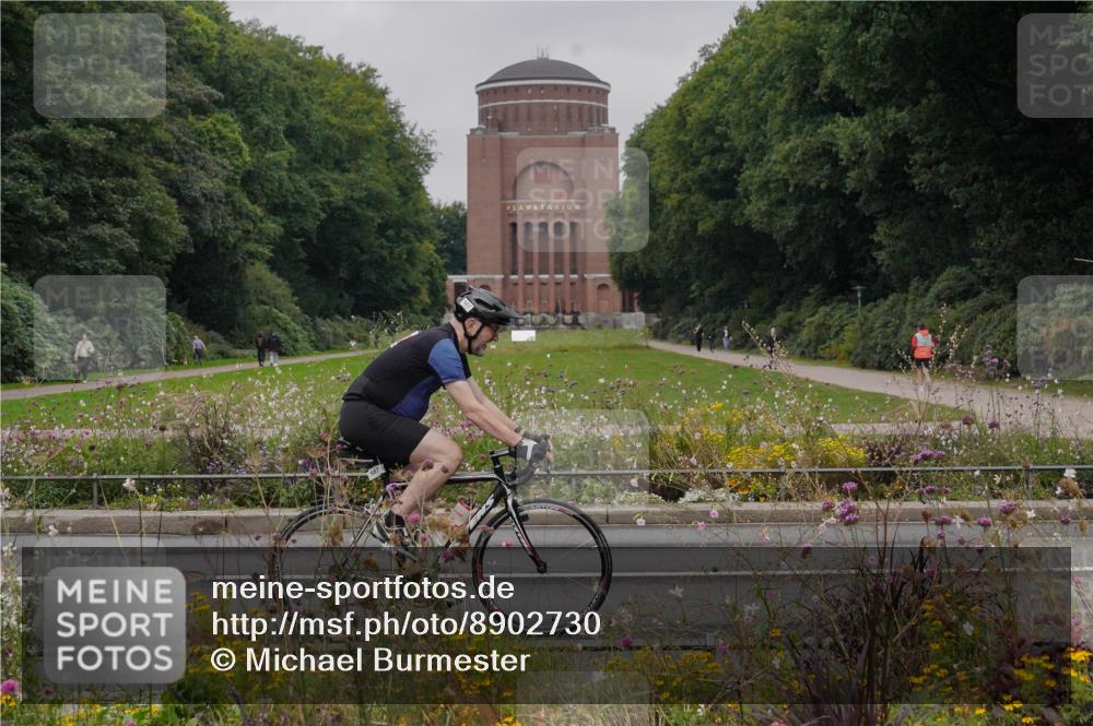 14.09.2025 - Stadtparktriathlon Michael Burmester http://msf.ph/oto/8902730 14.09.2025 09:53:59 Radfahren 511, 587 meine-sportfotos.de