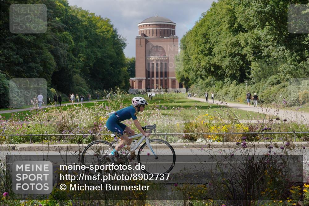 14.09.2025 - Stadtparktriathlon Michael Burmester http://msf.ph/oto/8902737 14.09.2025 13:44:38 Radfahren 1630, 1637, 1638, 1639, 1646, 1647, 1661, 1673, 1677, 1678 meine-sportfotos.de