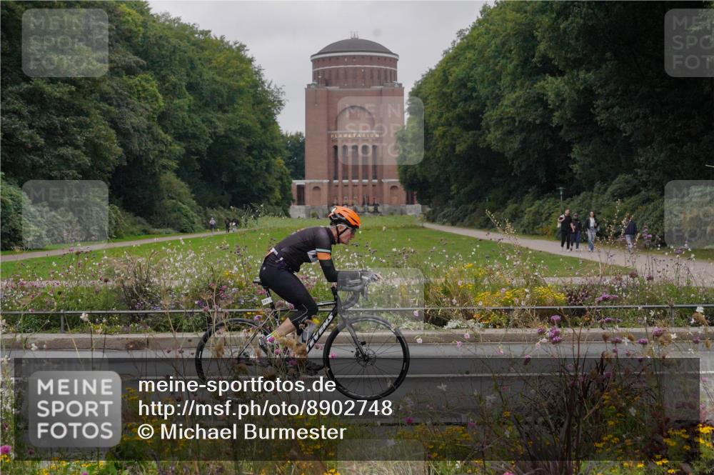 14.09.2025 - Stadtparktriathlon Michael Burmester http://msf.ph/oto/8902748 14.09.2025 09:54:42 Radfahren 514, 525, 551, 561, 565 meine-sportfotos.de