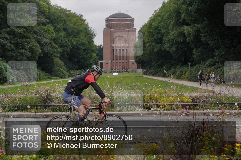 14.09.2025 - Stadtparktriathlon Michael Burmester http://msf.ph/oto/8902750 14.09.2025 09:54:47 Radfahren 514, 551, 561, 567, 595 meine-sportfotos.de