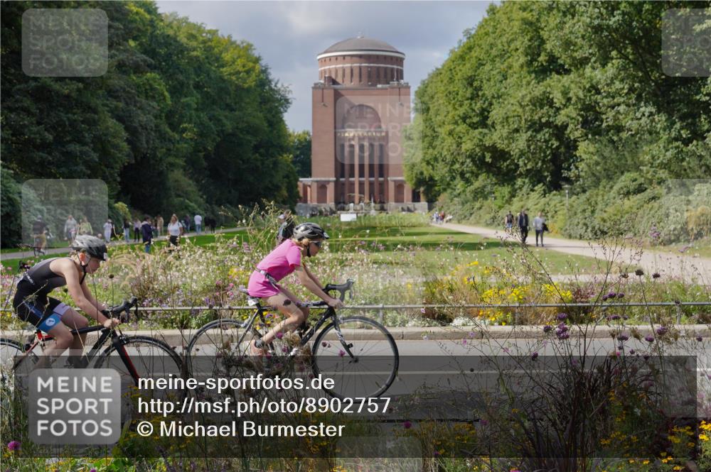 14.09.2025 - Stadtparktriathlon Michael Burmester http://msf.ph/oto/8902757 14.09.2025 13:45:02 Radfahren 1631, 1644, 1648, 1663, 1671, 1679, 1691 meine-sportfotos.de