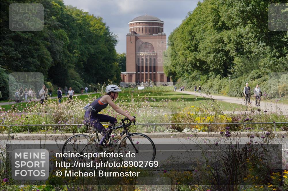14.09.2025 - Stadtparktriathlon Michael Burmester http://msf.ph/oto/8902769 14.09.2025 13:45:18 Radfahren 1623, 1634, 1640, 1643, 1645, 1649, 1653, 1686 meine-sportfotos.de