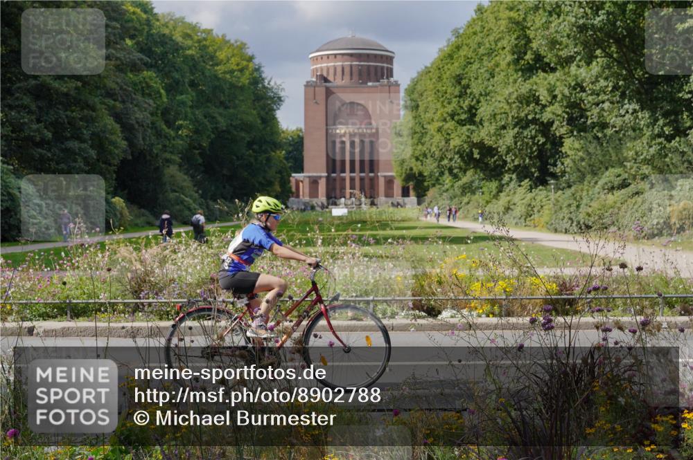 14.09.2025 - Stadtparktriathlon Michael Burmester http://msf.ph/oto/8902788 14.09.2025 13:45:43 Radfahren 1622, 1624, 1628, 1665, 1675, 1676, 1683, 1689 meine-sportfotos.de