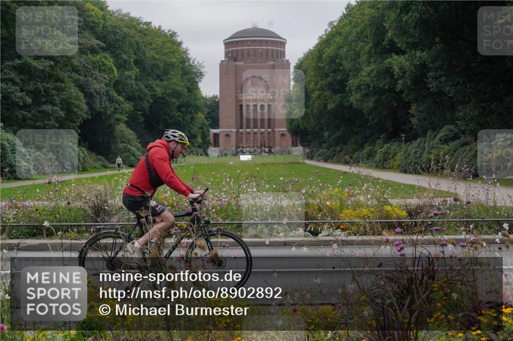 14.09.2025 - Stadtparktriathlon Michael Burmester http://msf.ph/oto/8902892 14.09.2025 10:01:05 Radfahren 528, 533, 548, 550, 606, 614, 616, 620 meine-sportfotos.de