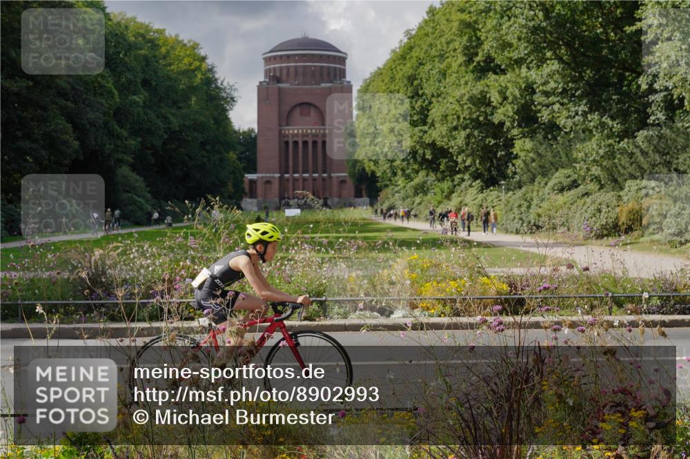 14.09.2025 - Stadtparktriathlon Michael Burmester http://msf.ph/oto/8902993 14.09.2025 14:24:56 Radfahren 1700, 1706, 1730, 1738, 1752, 1760, 1763, 1772 meine-sportfotos.de