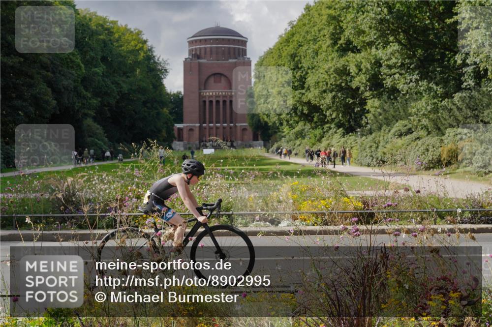 14.09.2025 - Stadtparktriathlon Michael Burmester http://msf.ph/oto/8902995 14.09.2025 14:24:57 Radfahren 1700, 1706, 1730, 1738, 1752, 1760, 1763, 1772 meine-sportfotos.de