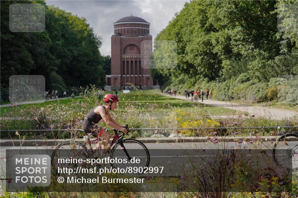 14.09.2025 - Stadtparktriathlon Michael Burmester http://msf.ph/oto/8902997 14.09.2025 14:24:58 Radfahren 1700, 1706, 1730, 1738, 1752, 1760, 1763, 1772 meine-sportfotos.de