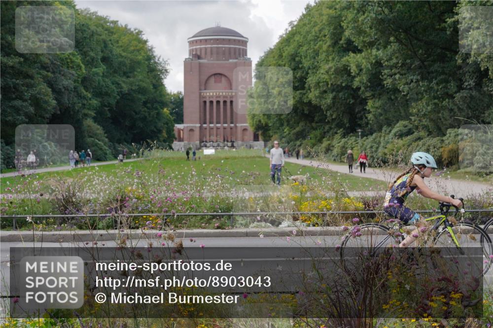 14.09.2025 - Stadtparktriathlon Michael Burmester http://msf.ph/oto/8903043 14.09.2025 14:25:36 Radfahren 1692, 1693, 1711, 1723, 1724, 1725, 1736, 1739, 1741, 1753, 1769, 1771, 1780, 1783 meine-sportfotos.de