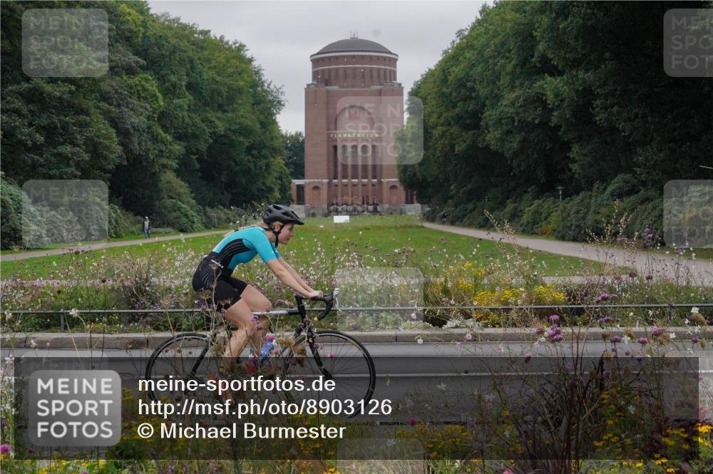 14.09.2025 - Stadtparktriathlon Michael Burmester http://msf.ph/oto/8903126 14.09.2025 10:10:46 Radfahren 514, 529, 564, 620 meine-sportfotos.de