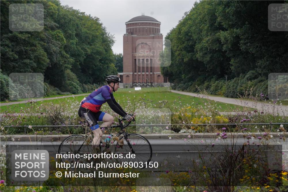 14.09.2025 - Stadtparktriathlon Michael Burmester http://msf.ph/oto/8903150 14.09.2025 10:13:02 Radfahren 531, 547, 566 meine-sportfotos.de