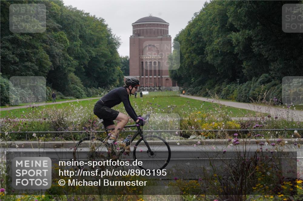 14.09.2025 - Stadtparktriathlon Michael Burmester http://msf.ph/oto/8903195 14.09.2025 10:16:33 Radfahren 513, 550, 555, 573, 585, 595, 615, 629 meine-sportfotos.de