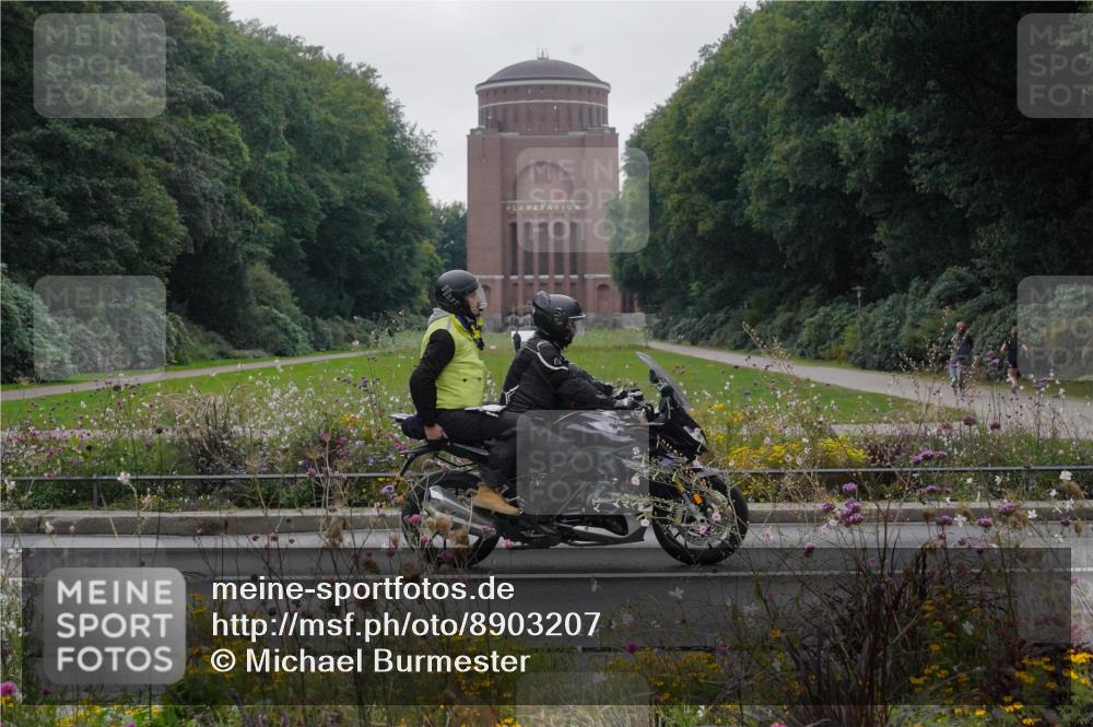 14.09.2025 - Stadtparktriathlon Michael Burmester http://msf.ph/oto/8903207 14.09.2025 10:17:13 Radfahren 525, 630, 660 meine-sportfotos.de
