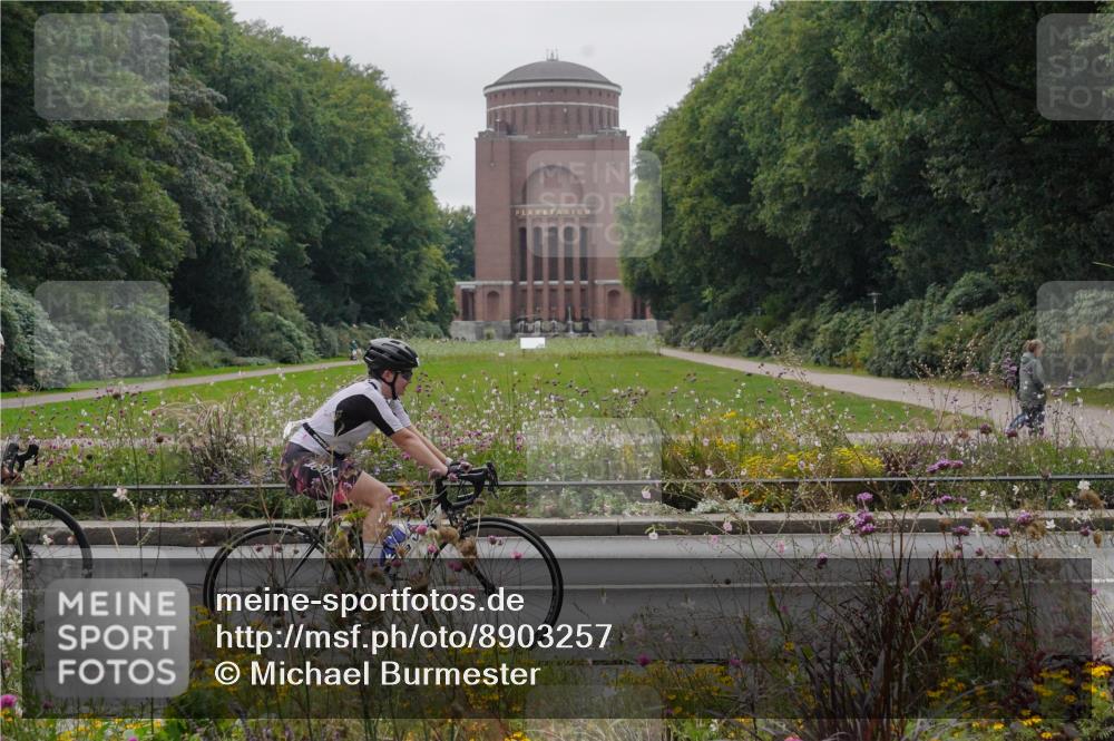 14.09.2025 - Stadtparktriathlon Michael Burmester http://msf.ph/oto/8903257 14.09.2025 10:21:00 Radfahren 515, 533, 596, 619, 637, 694, 720 meine-sportfotos.de