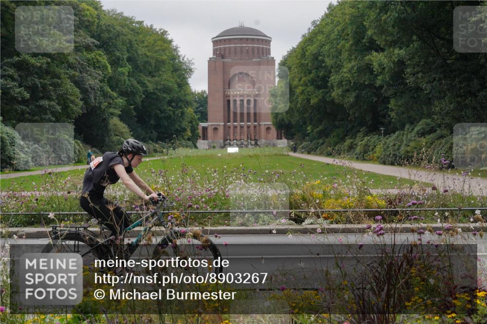 14.09.2025 - Stadtparktriathlon Michael Burmester http://msf.ph/oto/8903267 14.09.2025 10:21:39 Radfahren 509, 528, 531, 562, 570, 657, 691 meine-sportfotos.de