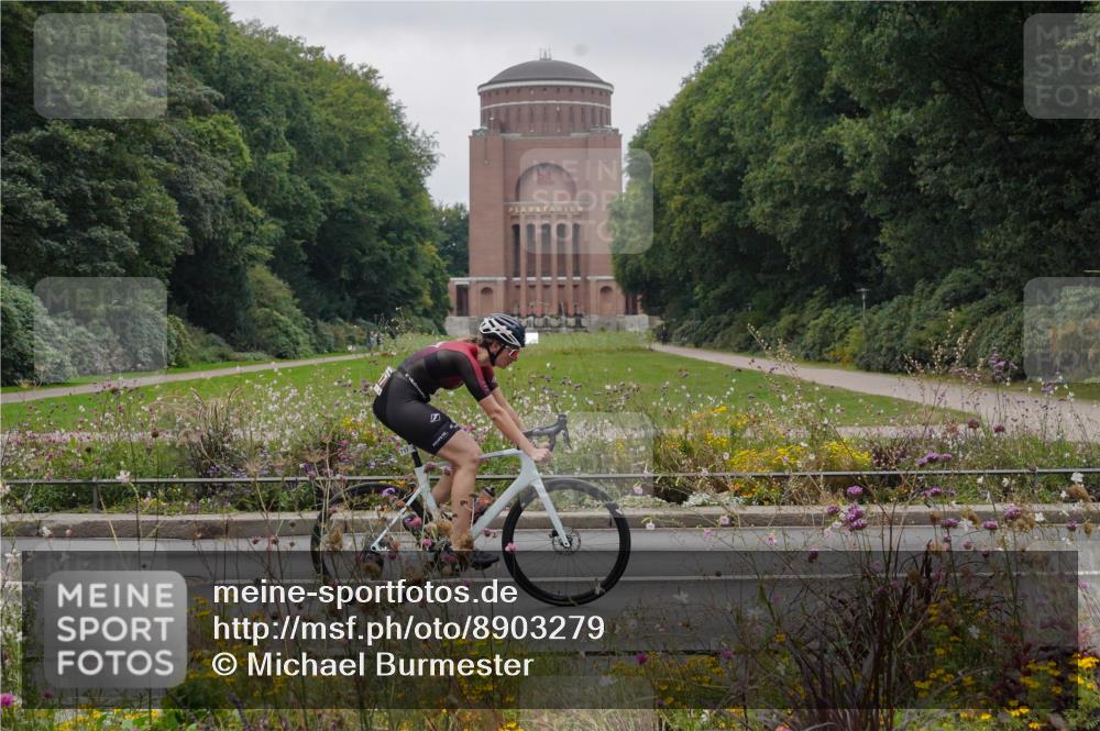 14.09.2025 - Stadtparktriathlon Michael Burmester http://msf.ph/oto/8903279 14.09.2025 10:22:12 Radfahren 521, 522, 578, 645, 717 meine-sportfotos.de